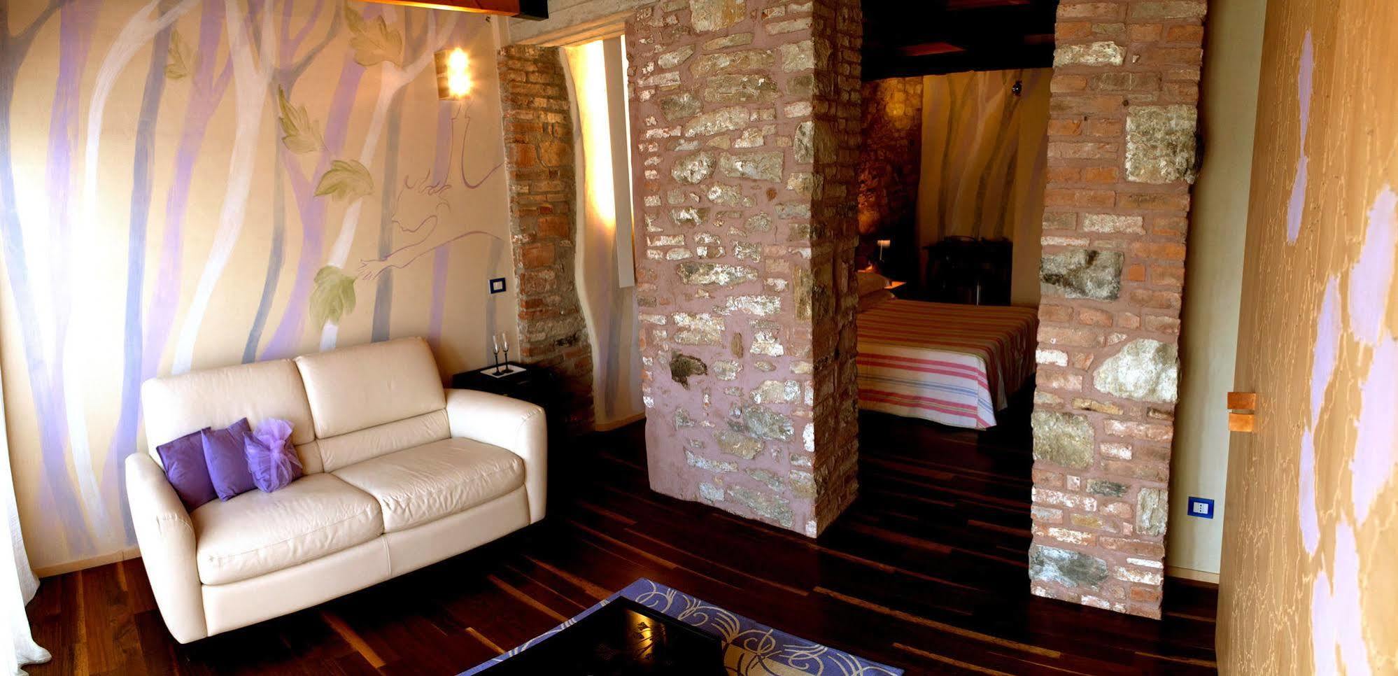 Hotel Dimora Le Nove Fate Bergamo Exterior foto
